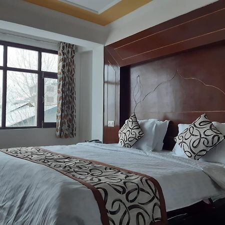 Hotel D Indian Kargil Ngoại thất bức ảnh