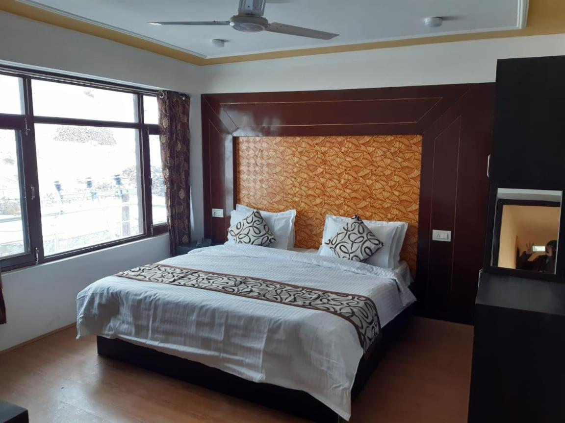 Hotel D Indian Kargil Ngoại thất bức ảnh
